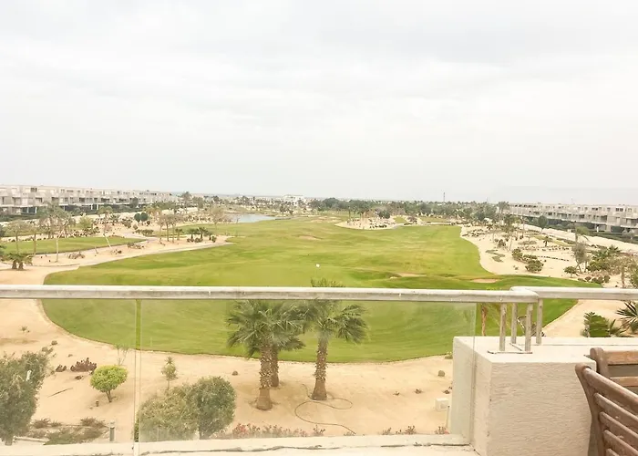 Apartment 3 Bedrooms Overlooking Golf Ain Sukhna