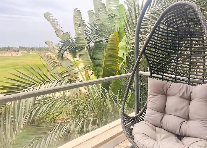 Apartment 3 Bedrooms Overlooking Golf *
